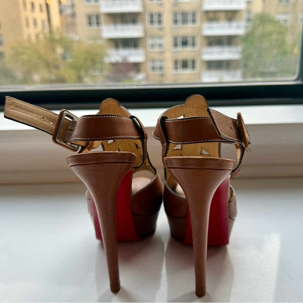 Christian Louboutin Camel Leather Gladiator Sandal Heels - Picture 4 of 8